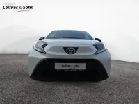 Neu Toyota Aygo X X-play 72 PS (52 kW) 2025 Weiß SUV