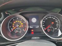 Używany VW Touran 110 KM (80 kW) 2017 Beżowy Minivan