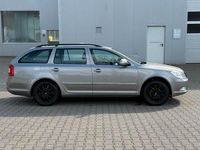 Gebraucht Skoda Octavia 106 PS (77 kW) 2011 Silber Kombi