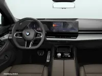 Gebraucht BMW 520 Sport Line 197 PS (144 kW) 2025 Weiß Kombi