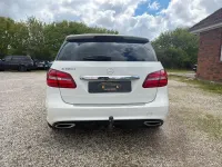 Gebraucht Mercedes B220 Style 170 PS (125 kW) 2019 Weiß Van / Kleinbus