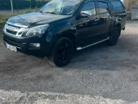 Käytetty Isuzu D-Max 163 HP (119 kW) 2016 Musta Nouto