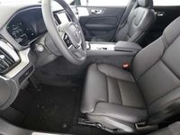 Gebraucht Volvo V60 145 PS (106 kW) 2024 Kombi