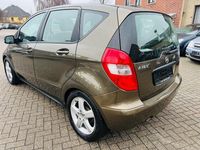 Gebraucht Mercedes A160 95 PS (69 kW) 2011 Braun Limousine