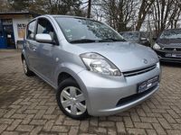 Gebraucht Daihatsu Sirion 69 PS (50 kW) 2007 Silber Kleinwagen