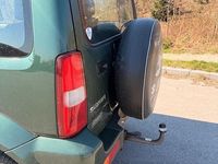 Gebraucht Suzuki Jimny 86 PS (63 kW) 2009 Grün SUV