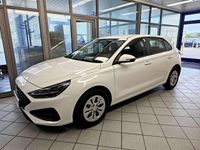 Neu Hyundai i30 101 PS (74 kW) 2026 Weiß Limousine