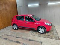 Gebraucht Dacia Sandero 80 PS (58 kW) 2009 Rot Limousine