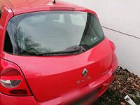 Second-hand Renault Clio II 2006 Roșu Hatchback