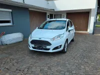 Usata Ford Fiesta Titanium 125 CV (91 kW) 2017 Bianco Utilitaria