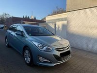 Gebraucht Hyundai i40 Edition 135 PS (99 kW) 2013 Blau Kombi