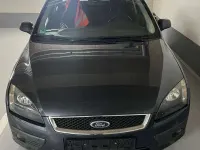 Usata Ford Focus Trend 90 CV (66 kW) 2006 Nero Station wagon