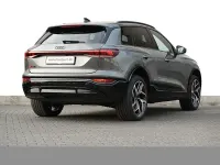Gebraucht Audi SQ6 e-tron S-Line 380 kW (517 PS) 2025 Grau SUV