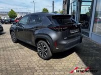 Neu Toyota Yaris Cross 131 PS (96 kW) 2025 Grau SUV