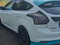 Gebraucht Ford Focus Titanium 182 PS (133 kW) 2011 Weiß Limousine