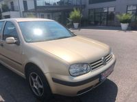 Gebraucht VW Golf IV Edition 116 PS (85 kW) 2001 Gold Limousine