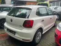 Gebraucht VW Polo Trendline 75 PS (55 kW) 2016 Weiß Limousine