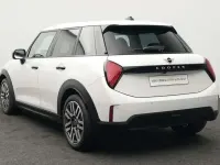 Używany Mini Cooper Classic 114 kW (156 KM) 2025 Biały Hatchback
