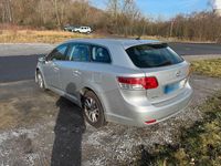 Gebraucht Toyota Avensis 126 PS (92 kW) 2011 Silber Kombi