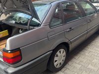 Gebraucht VW Passat 90 PS (66 kW) 1992 Grau Limousine