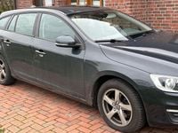Gebraucht Volvo V60 120 PS (88 kW) 2016 Grau Kombi