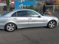Gebraucht Mercedes 220 175 PS (128 kW) 2004 Silber Limousine