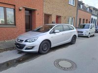 Używany Opel Astra 110 KM (80 kW) 2013 Srebrny Kombi