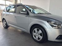 Gebraucht Kia Ceed 116 PS (85 kW) 2009 Silber Kleinwagen