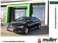 Gebraucht Skoda Superb Ambition 180 PS (132 kW) 2015 Schwarz (schwarzmagic perleffekt) Limousine