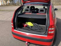 Second-hand Audi A2 75 CP (55 kW) 2004 Roșu Hatchback