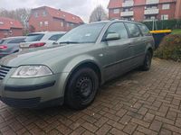 Gebraucht VW Passat 2002 Grün Kombi