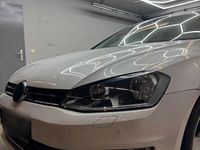 Gebraucht VW Golf VII 105 PS (77 kW) 2013 Weiß Kleinwagen