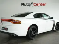 Używany Dodge Charger 430 KM (316 kW) 2015 Biały Sedan/Limuzyna