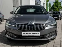 Gebraucht Skoda Superb Style 190 PS (139 kW) 2023 Grau Kombi