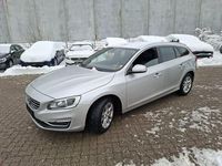 Gebraucht Volvo V60 Summum 190 PS (139 kW) 2016 Silber Kombi