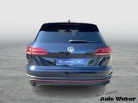 Gebraucht VW Touareg Basis 231 PS (169 kW) 2019 Blau SUV