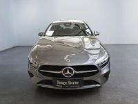 Gebraucht Mercedes A200 Progressive 163 PS (119 kW) 2024 Grau Limousine