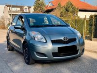 Gebraucht Toyota Yaris 99 PS (72 kW) 2009 Grau Kleinwagen