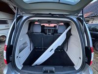 Gebraucht Lancia Voyager 177 PS (130 kW) 2014 Grau Van / Kleinbus