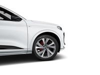 Gebraucht Audi Q6 e-tron S-Line 225 kW (306 PS) 2025 Weiß SUV