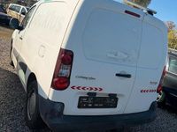 Second-hand Citroën Berlingo 90 CP (66 kW) 2012 Alb Monovolum