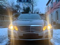 Gebraucht Mercedes E220 170 PS (125 kW) 2009 Grau Limousine