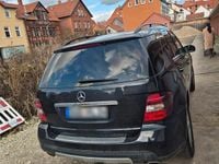 Gebraucht Mercedes ML320 224 PS (164 kW) 2007 Schwarz SUV