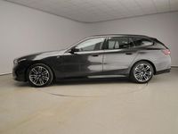Gebraucht BMW 530e M Sport 299 PS (219 kW) 2024 Grau Kombi
