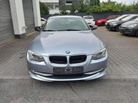 Gebraucht BMW 318 Comfort Edition 143 PS (105 kW) 2010 Blau Coupé