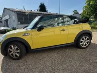 Usata Mini Cooper S Cabriolet 174 CV (127 kW) 2010 Giallo Cabrio