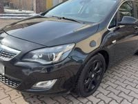 Gebraucht Opel Astra 157 PS (115 kW) 2012 Schwarz Kombi