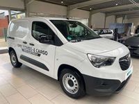 Gebraucht Opel Combo-e Life Edition 100 kW (136 PS) 2024 Kaolin weiß Limousine