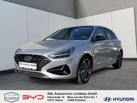 Gebraucht Hyundai i30 Edition 30+ 120 PS (88 kW) 2021 Shimmering silver Limousine