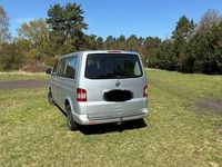 Gebraucht VW Caravelle 105 PS (77 kW) 2006 Silber Van
